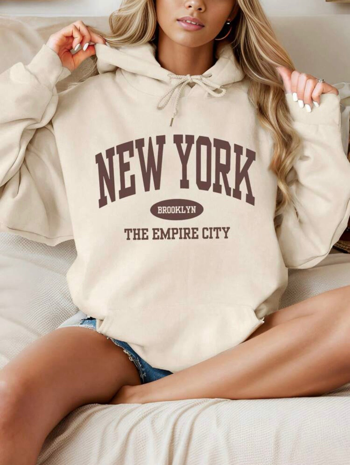 New York Sweatshirt - Bodi Language for Women