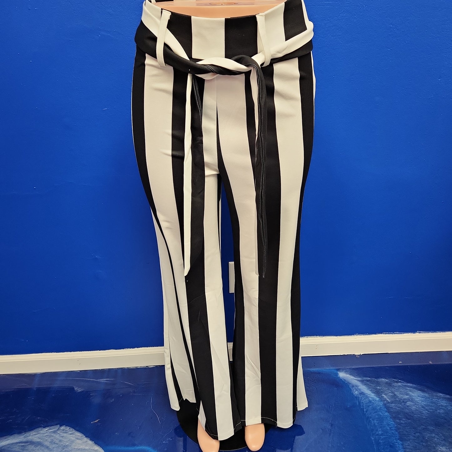 Black & White Pants Bodi Language for Women