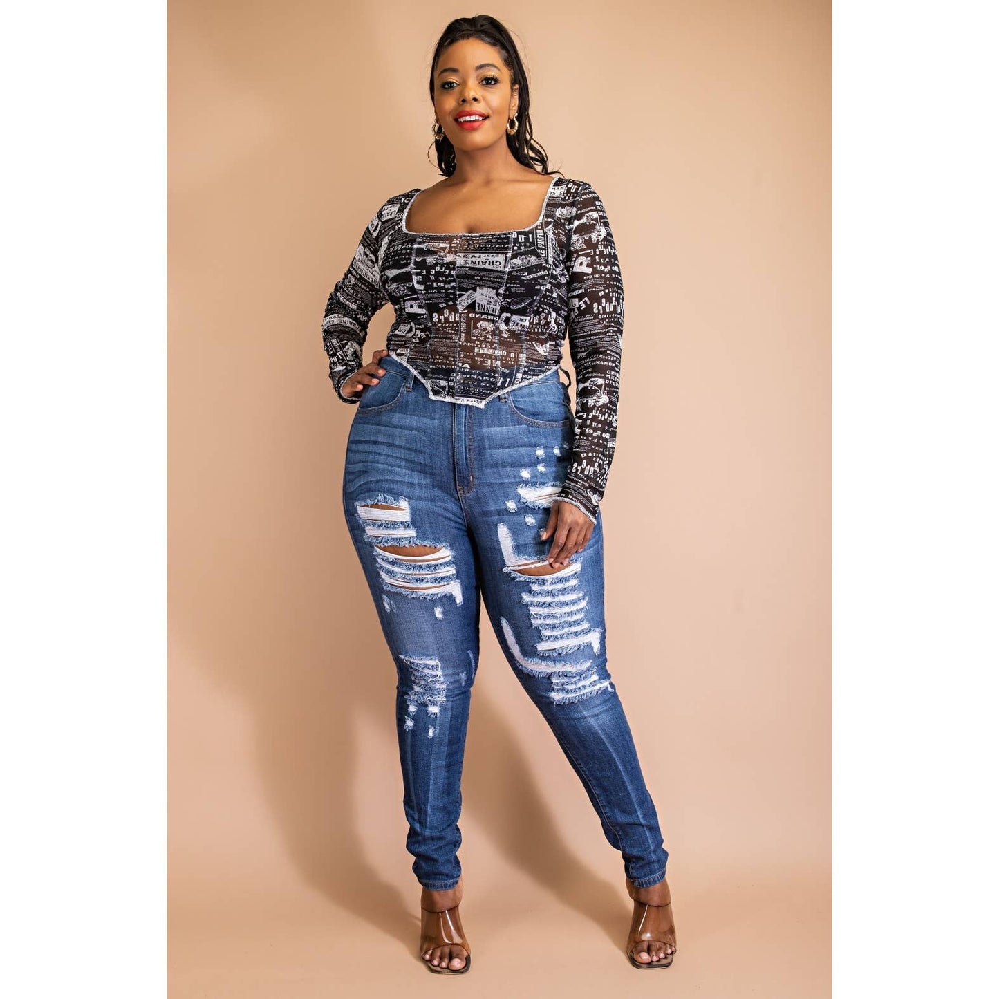 PLUS SIZE SCOOP NECK TOP WITH CONTRAST STITCHING - Bodi Language for Women