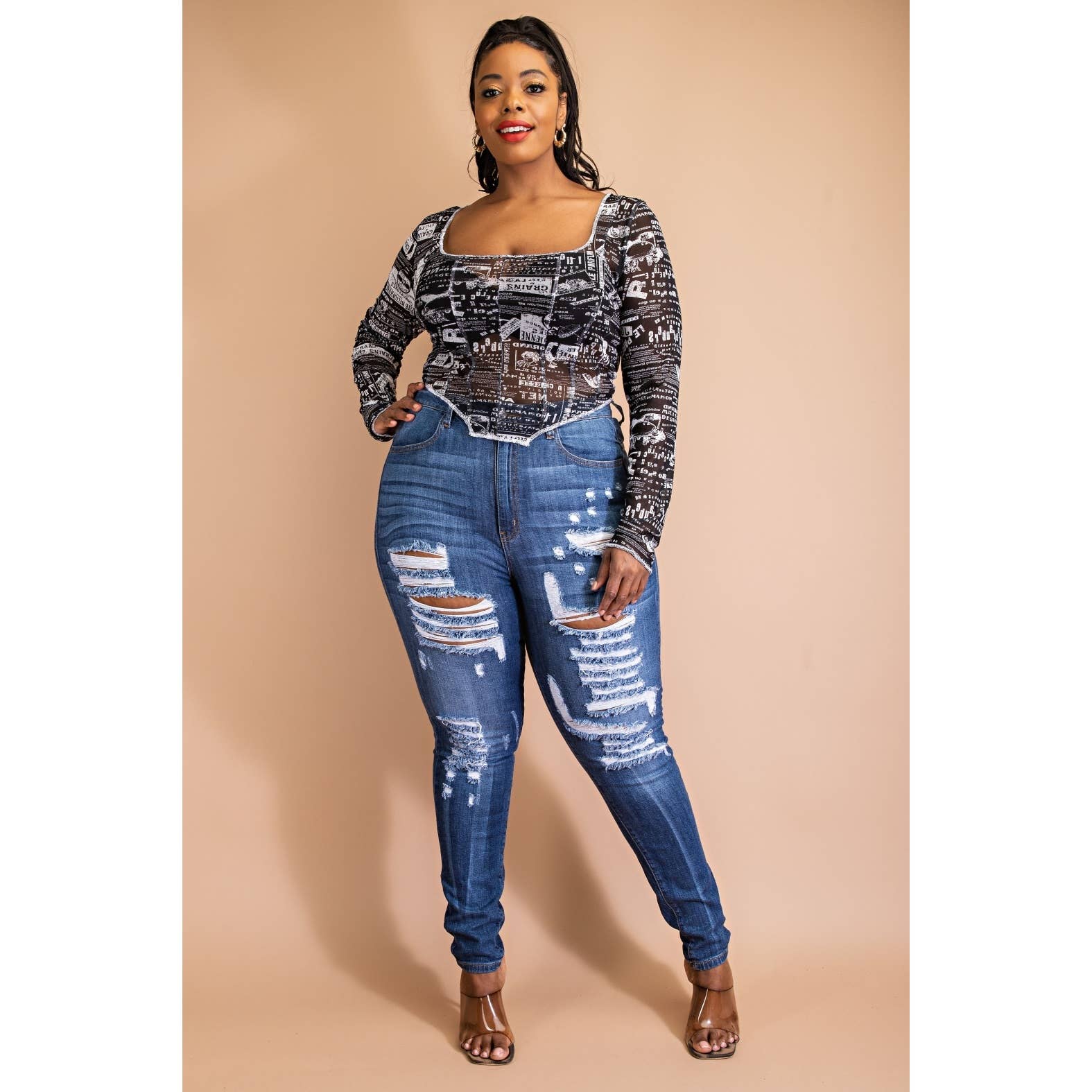 PLUS SIZE SCOOP NECK TOP WITH CONTRAST STITCHING - Bodi Language for Women